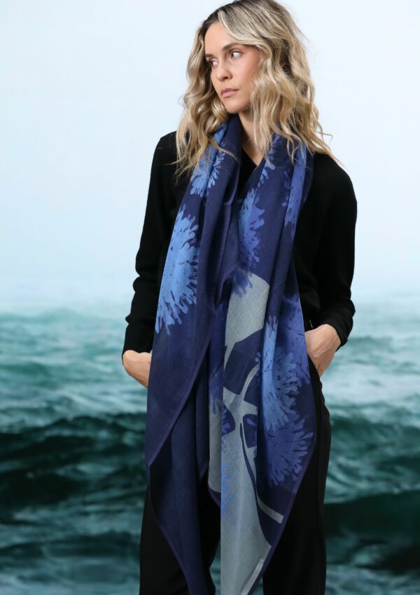 Schal Carol Navy von Shalls Barcelona